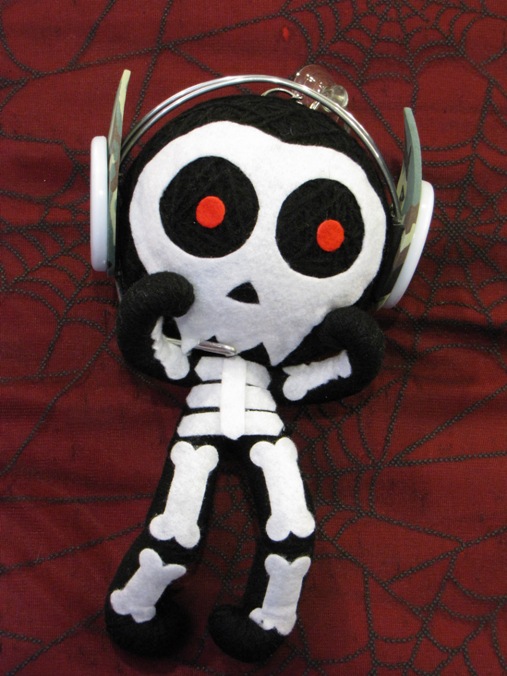 Black & White Skeleton w Headphones Large Voodoo Doll Black & White Skeleton w Headphones Large Voodoo Doll