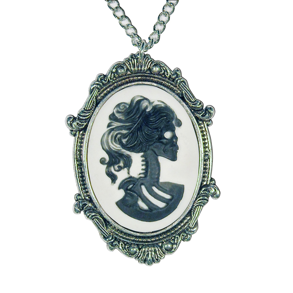 Gothic Lolita Cameo Black on White in Victorian Frame Pewter Necklace - Click Image to Close