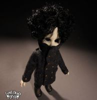 Living Dead Dolls Series 31 Don't Turn Out the Lights Thump Living Dead Dolls Series 31 Don't Turn Out the Lights Thump