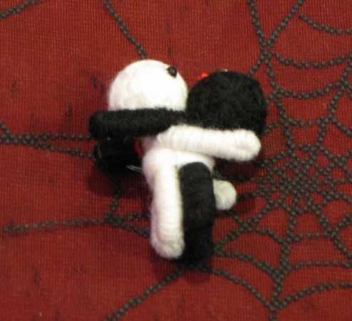 Black and White Hugging Voodoo Keychain