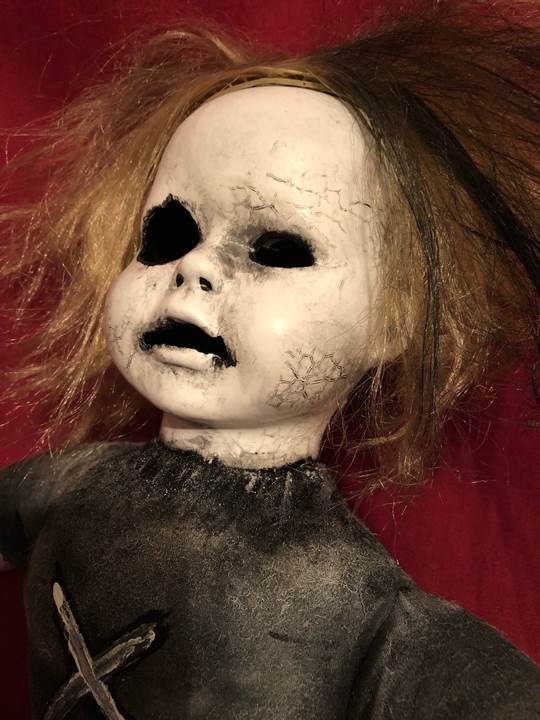 creepy horror dolls