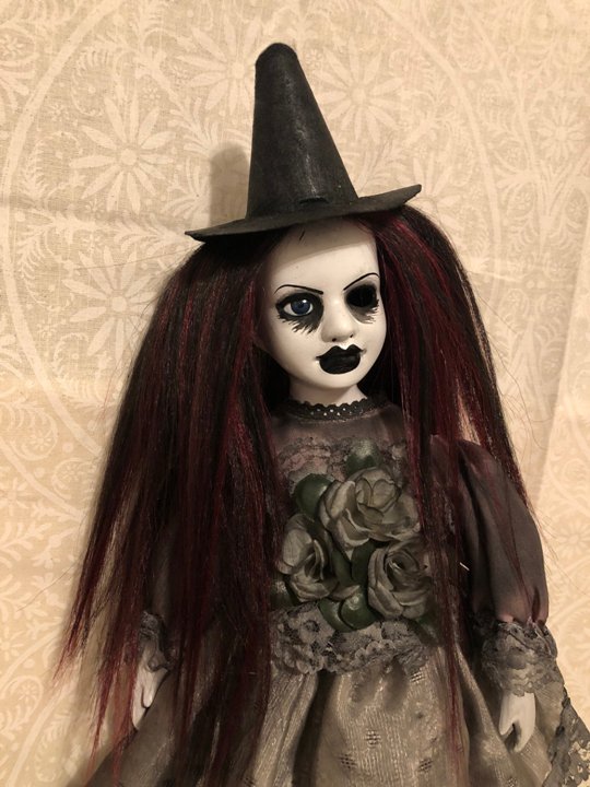 creepy eye doll