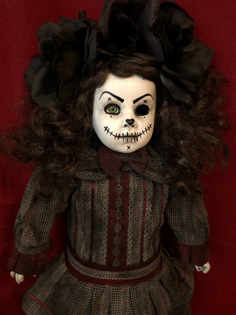 creepy eye doll