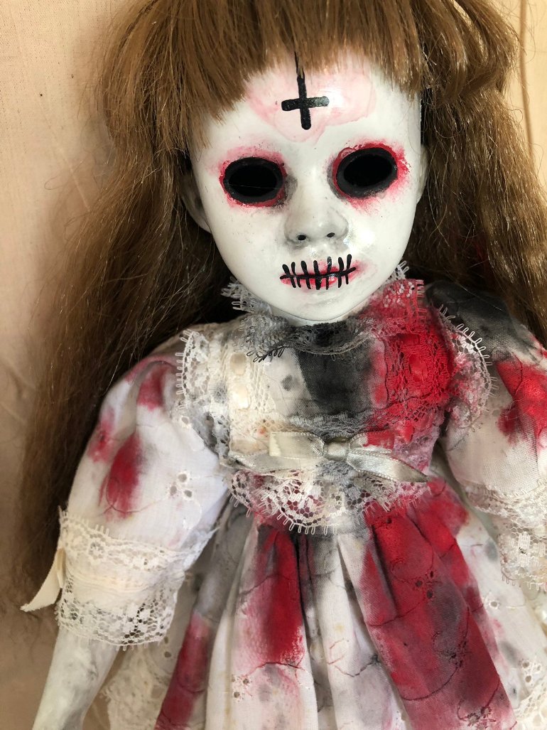creepy doll artist