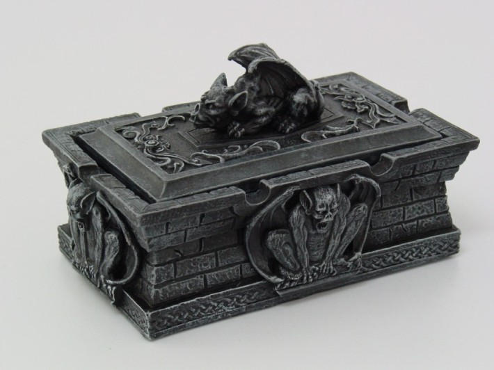 Gargoyle Tomb Box - Click Image to Close