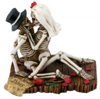 Love Never Dies Skulls Kissing w Roses Wedding Cake Topper